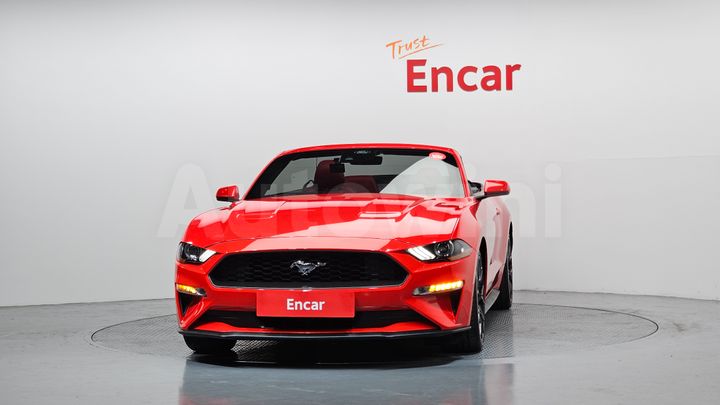 Ford Mustang 2023 — 3