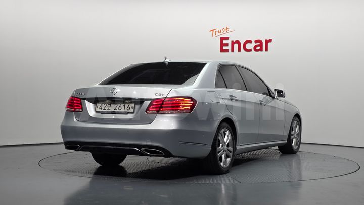 Mercedes Benz E Class 2014 — 2