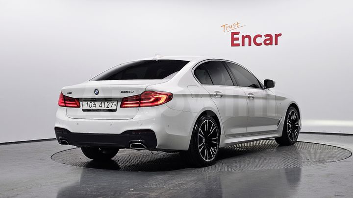 BMW 5 Series 2018 — 2