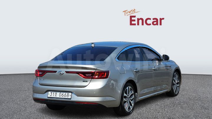 Renault SM6 2016 — 2
