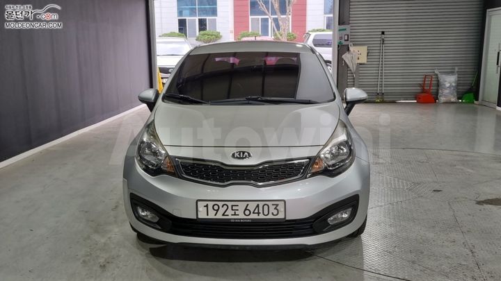 Kia Pride 2013 — 3