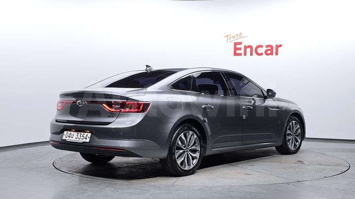 Renault SM6 2016 — 2