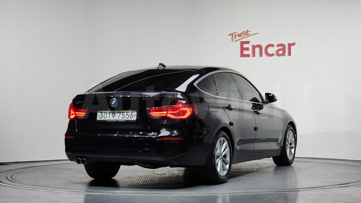 BMW 3 Series 2020 — 2