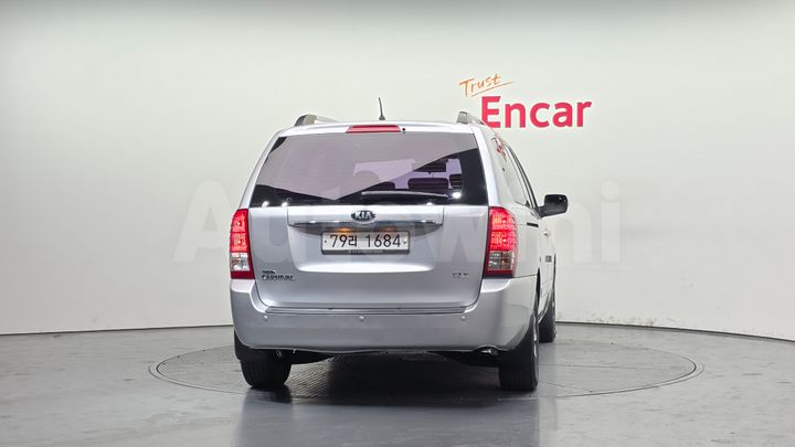 Kia Carnival 2014 — 4