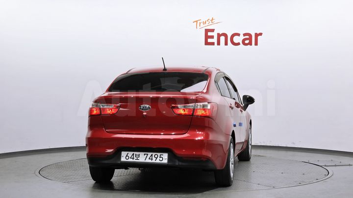 Kia Pride 2015 — 4