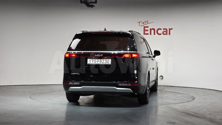 Kia Carnival 2023 — 3
