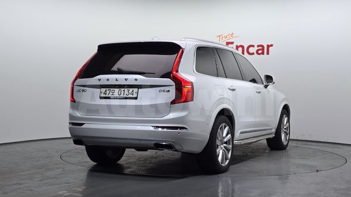 Volvo XC90 2017 — 2