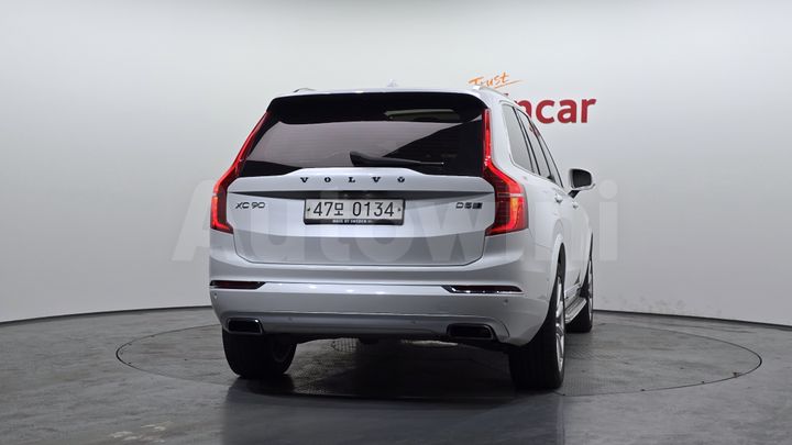 Volvo XC90 2017 — 4
