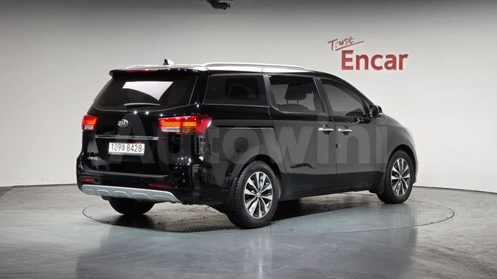 Kia Carnival 2018 — 2