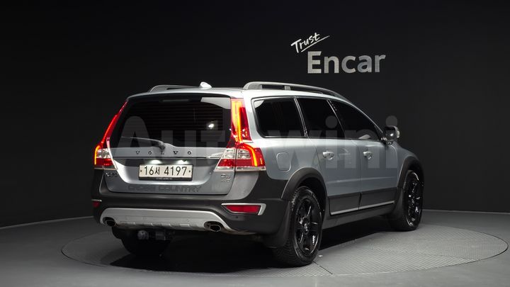 Volvo XC70 2014 — 2