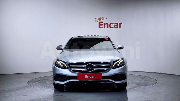 Mercedes-Benz E Class 2017 — 3