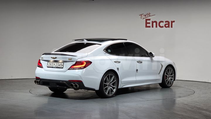 Genesis G70 2019 — 2