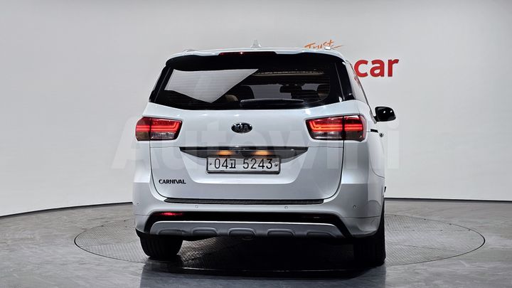 Kia Carnival 2016 — 4
