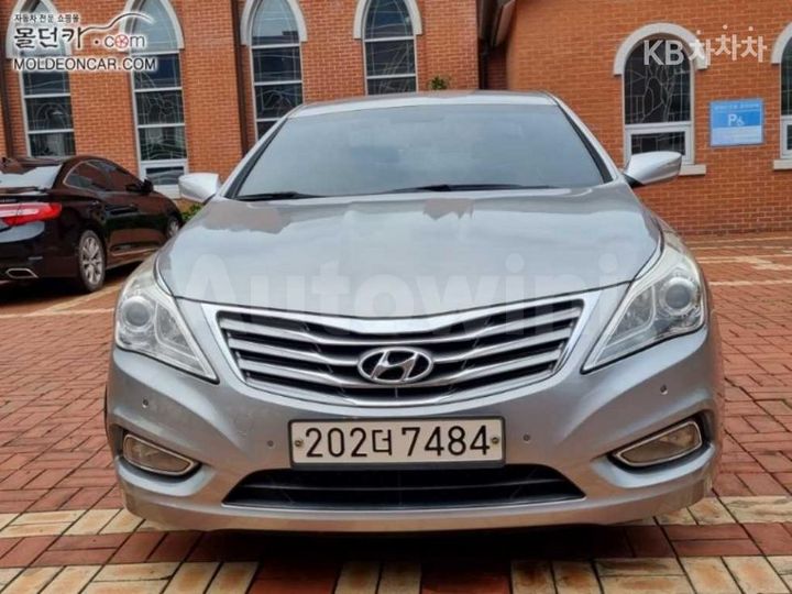 Hyundai Grandeur 2011 — 2