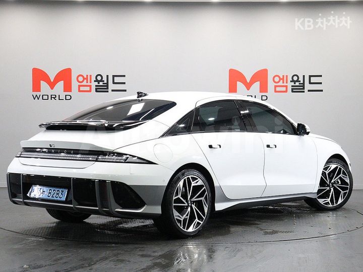Hyundai Ioniq6 2023 — 3