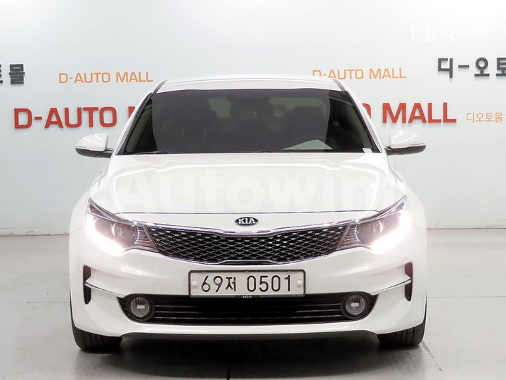 Kia K5 2016 — 2