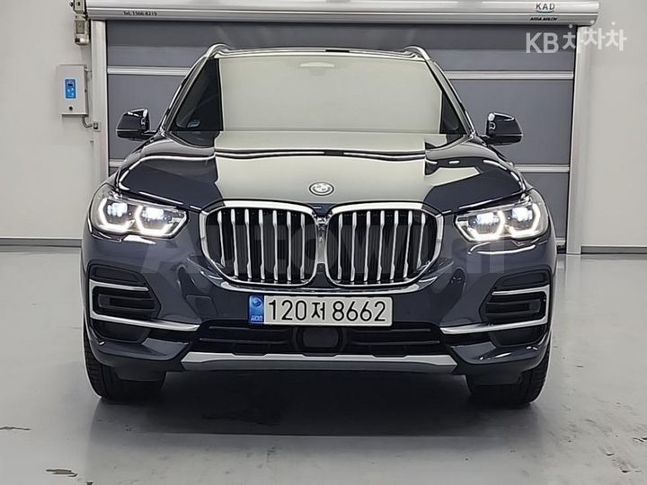 BMW X5 2022 — 2