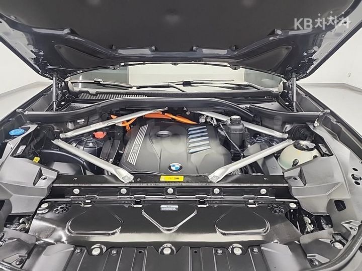 BMW X5 2022 — 5