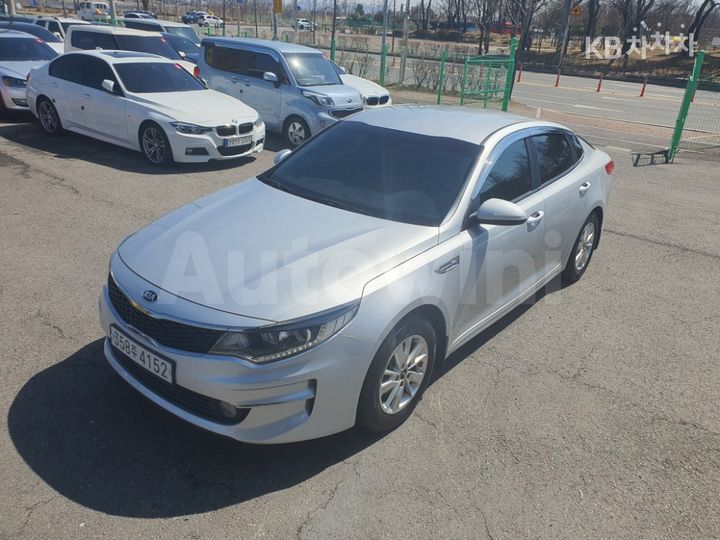 Kia K5 2018 — 2