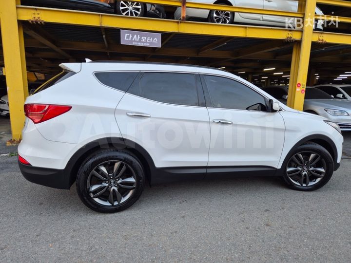 Hyundai SantaFe 2014 — 5
