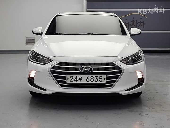 Hyundai Avante 2016 — 2