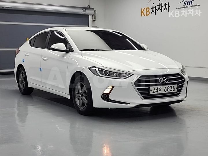 Hyundai Avante 2016 — 4