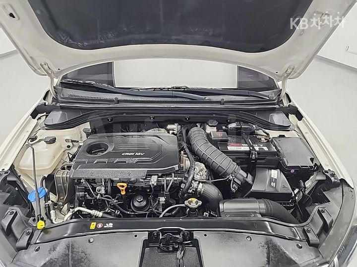 Hyundai Avante 2016 — 5