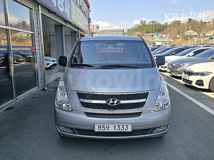 Hyundai Starex 2016 — 2