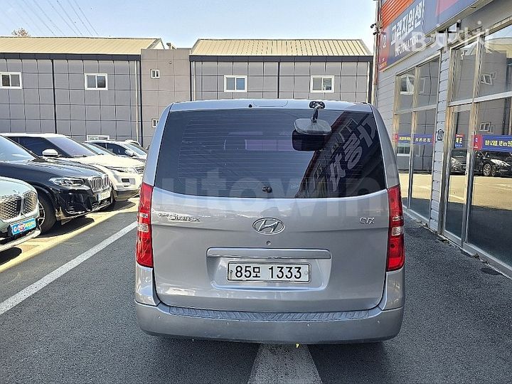 Hyundai Starex 2016 — 5