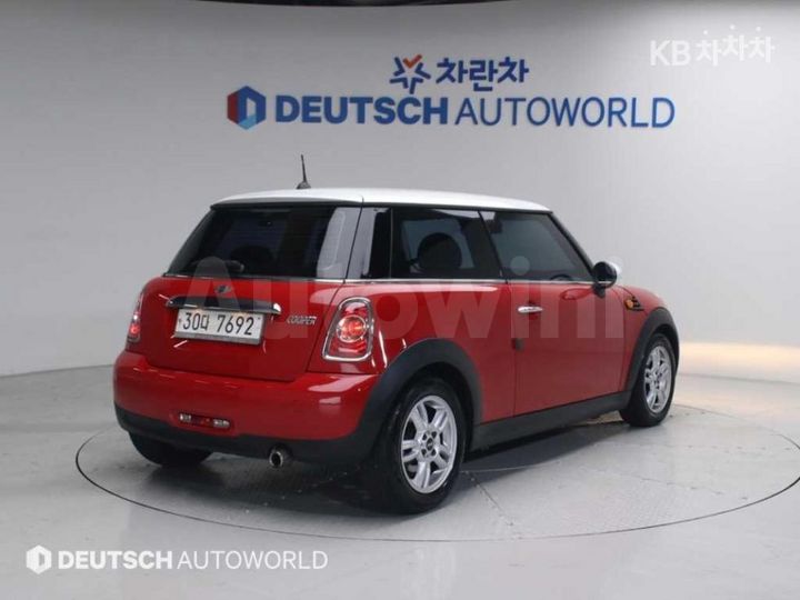Mini Cooper 2012 — 2