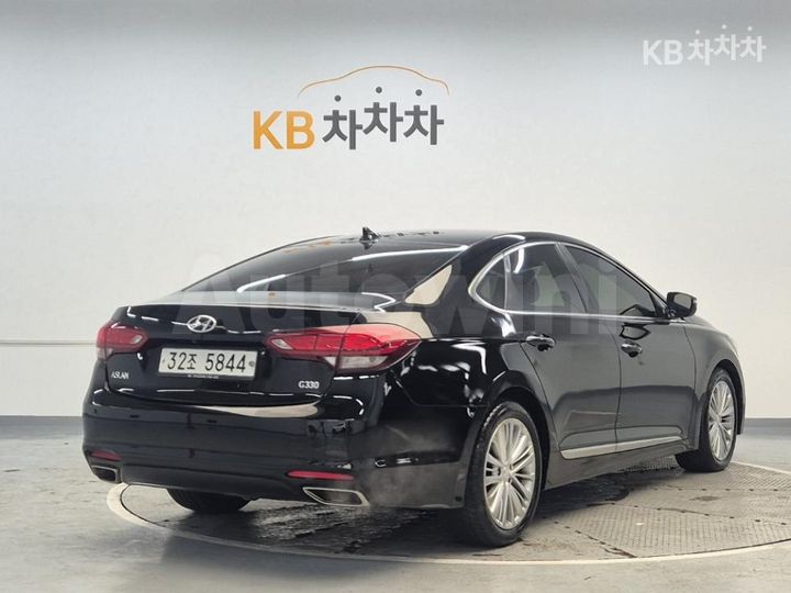 Hyundai Aslan 2015 — 3