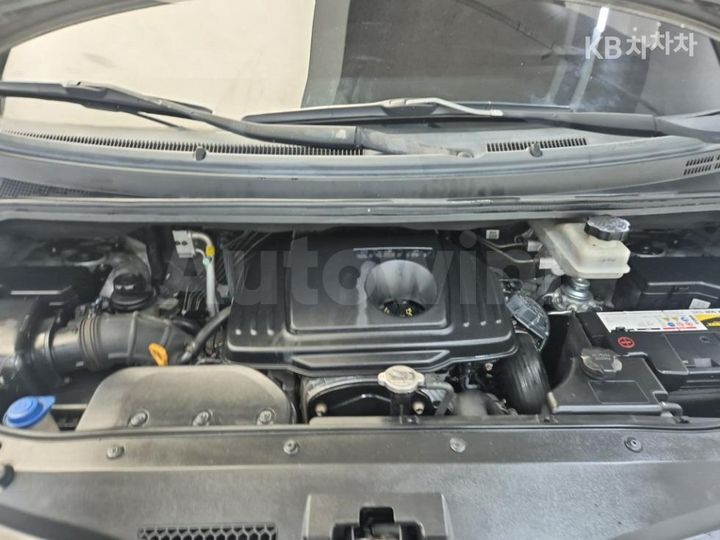 Hyundai Starex 2015 — 5
