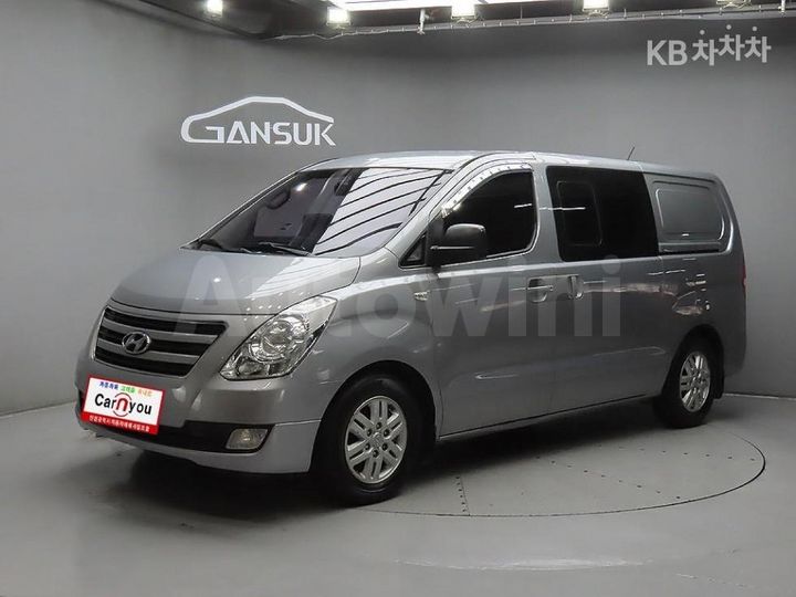 Hyundai Starex 2017 — 2