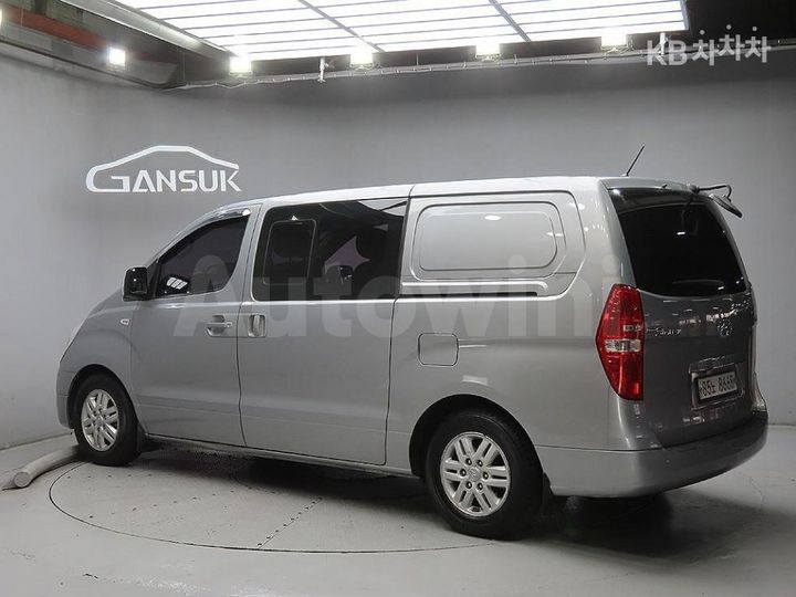 Hyundai Starex 2017 — 3