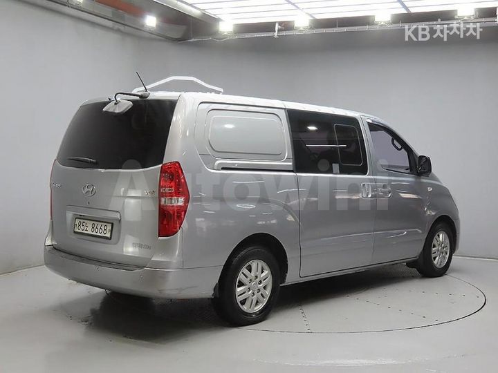 Hyundai Starex 2017 — 4