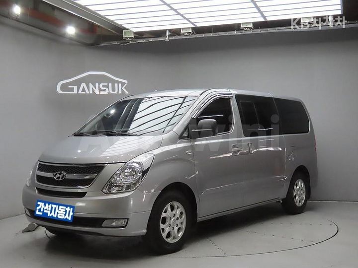 Hyundai Starex 2016 — 2