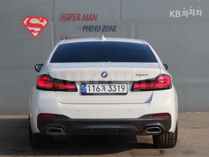 BMW 5 Series 2023 — 4