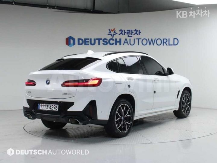 BMW X4 2024 — 2