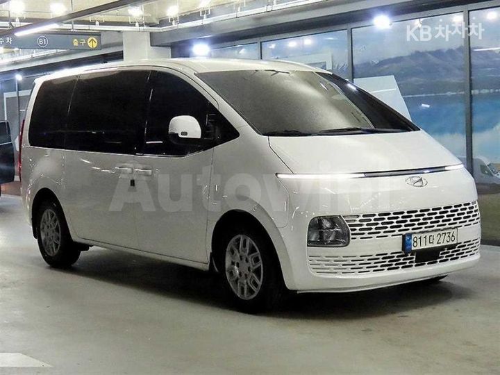 Hyundai Staria 2022 — 2