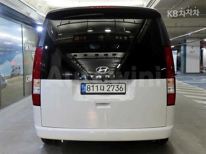 Hyundai Staria 2022 — 5
