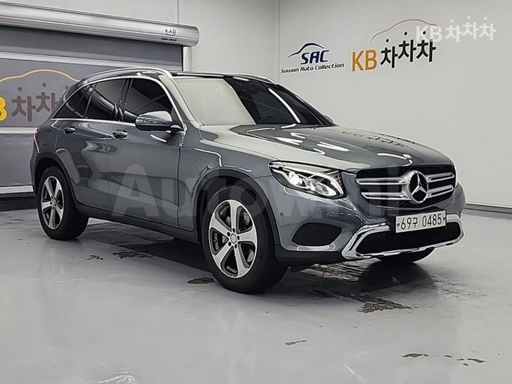 Mercedes Benz GLC Class 2017 — 4