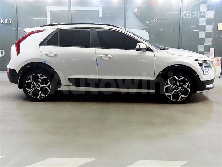 Kia Niro 2026 — 3