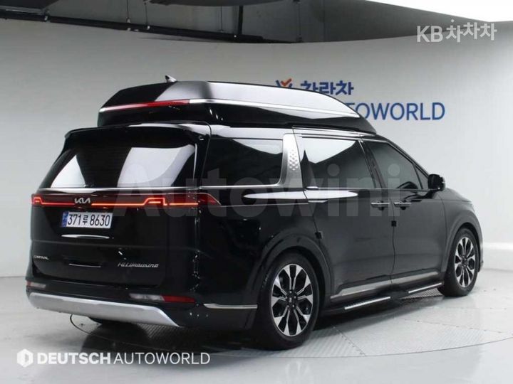 Kia Carnival 2022 — 2