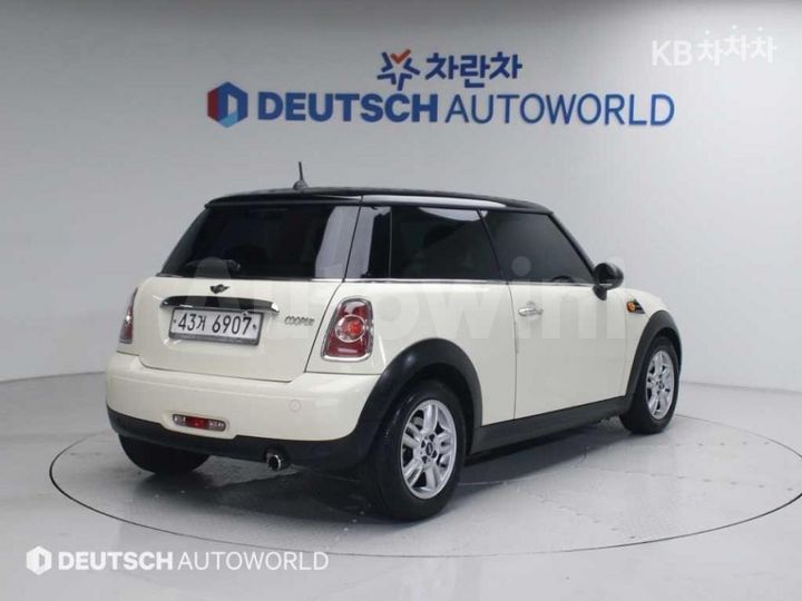Mini Cooper 2013 — 2