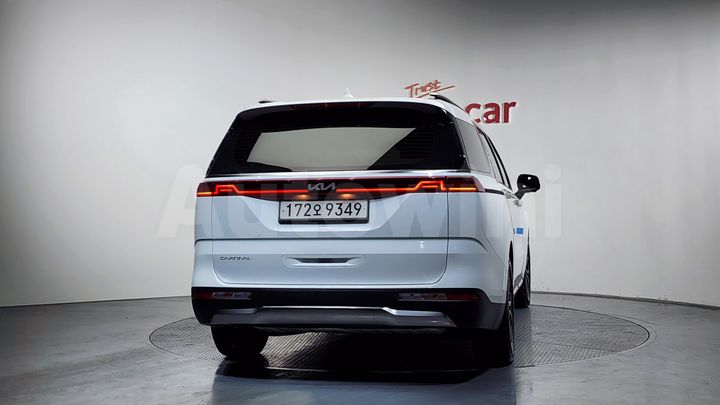 Kia Carnival 2023 — 4