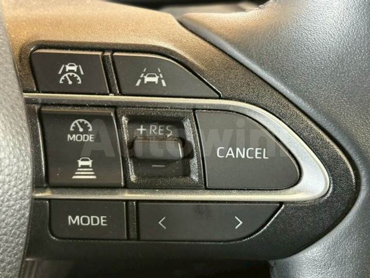 Toyota Voxy 2023 — 5
