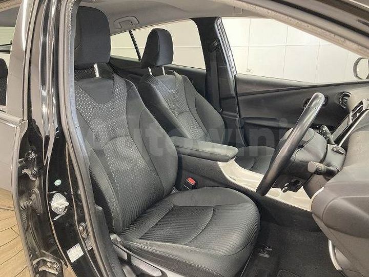 Toyota Prius 2017 — 5