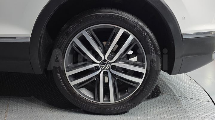 Volkswagen Tiguan 2021 — 5
