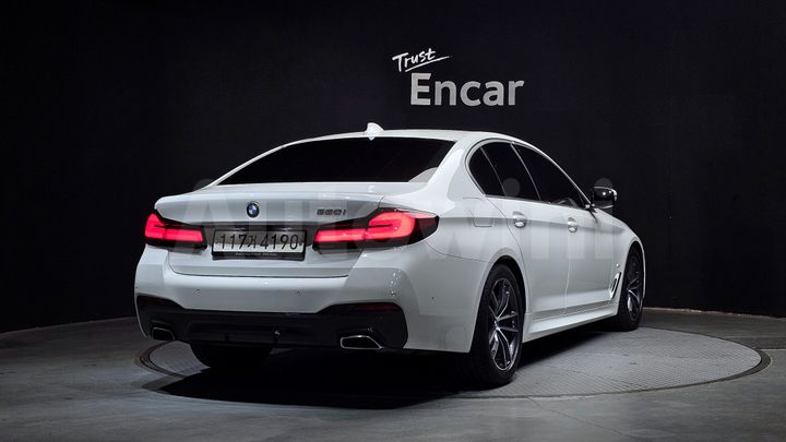 BMW 5 Series 2021 — 2