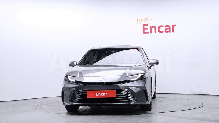 Toyota Camry 2026 — 3